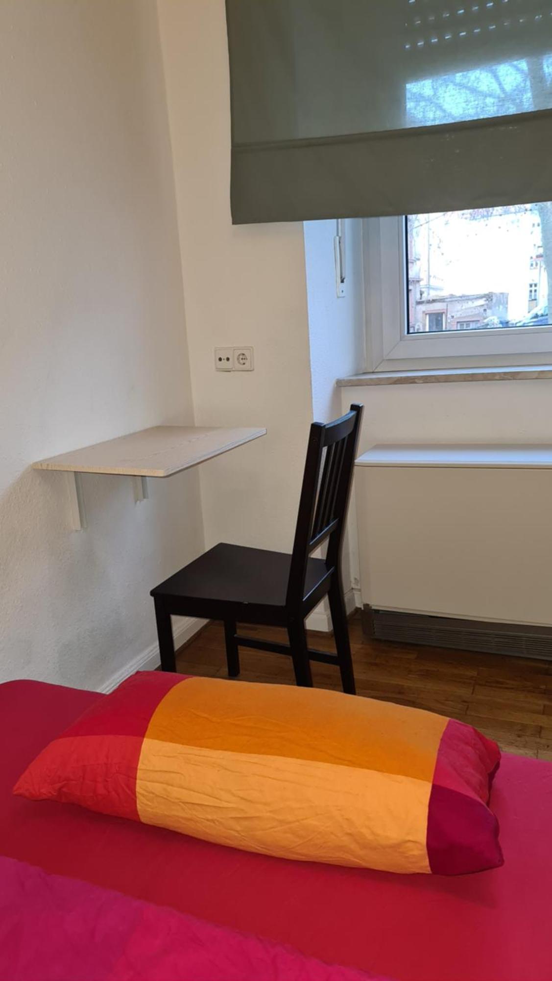 Homestay In Zentraler Lage / Near Downtown *